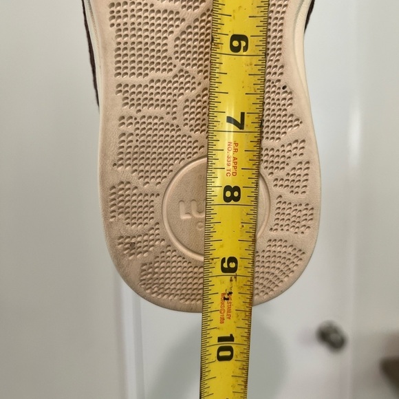 LUSSO (RARE - Sold Out) Brown Esto Waffle Slippers EUC Size 6-6.5 - Picture 10 of 10